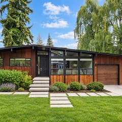 Modern Mercer Island 5BR/3BA Family Home w/ Deck