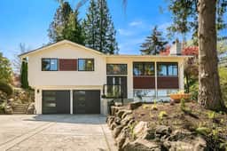 Family-Friendly Modern Home,Mercer Island, Garden