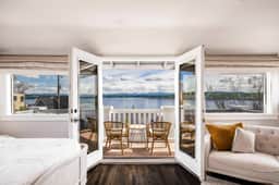 Leschi Retreat w, Breathtaking Water View,Sleeps 14