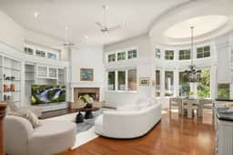 Medina Elegant 5BR Mansion, Lake Park & Bellevue DT