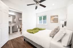 Modern & Family Oasis Minutes from SeaTac Airport
