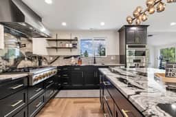 Modern Mountain View Getaway w, Huge Outdoor Space
