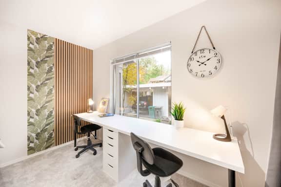 4B TH in Kirkland, Woodinville, Prime Location