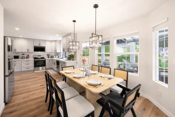 Newly Remodeled Hilltop 4B Retreat with Gym