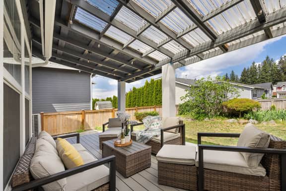 Newly Remodeled Hilltop 4B Retreat with Gym