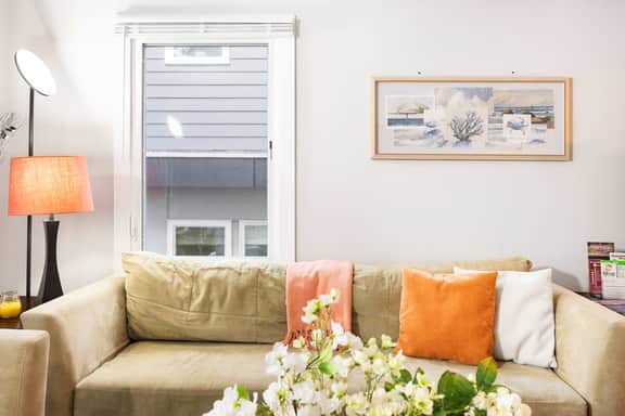 West Seattle Retreat w, 3 AC - Near Alki Beach