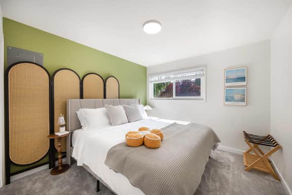Brand New 2BR Condo in Queen Anne, Walk to Space Needle - Image 5